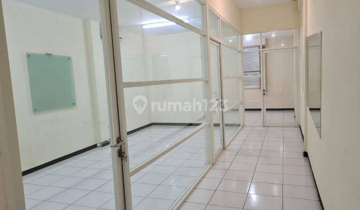 Ruko Strategis Pol Siap Pakai di Hr Muhammad Surabaya Barat 2