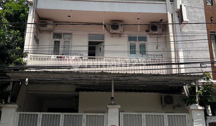 Dijual Kost Putri di Pela Mampang, Jakarta Selatan