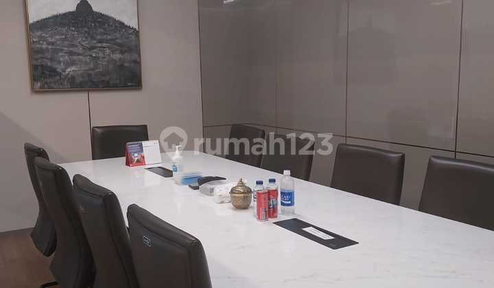 Disewakan Office di World Capital Tower Mega Kunigan