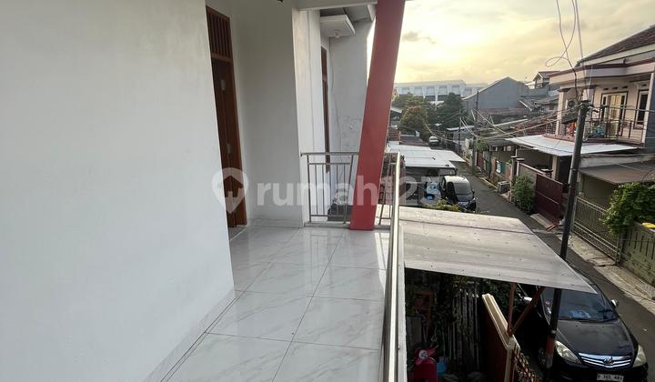 Dijual Rumah 2,5 Lantai di Duren Sawit Jakarta Timur 2