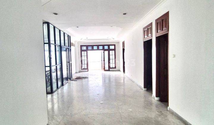 Disewakan Rumah Usaha/Komersil Di Angkasa Kemayoran 1