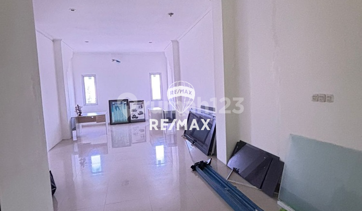 Disewakan Ruko Baru 4 Lantai di Kelapa Hibrida Jakarta Utara