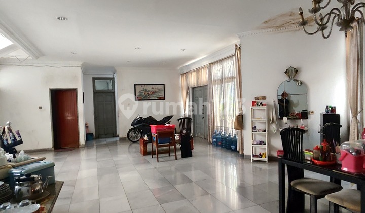 For Sale 2-Story Corner House in Gading Mas Kealpa Gading
