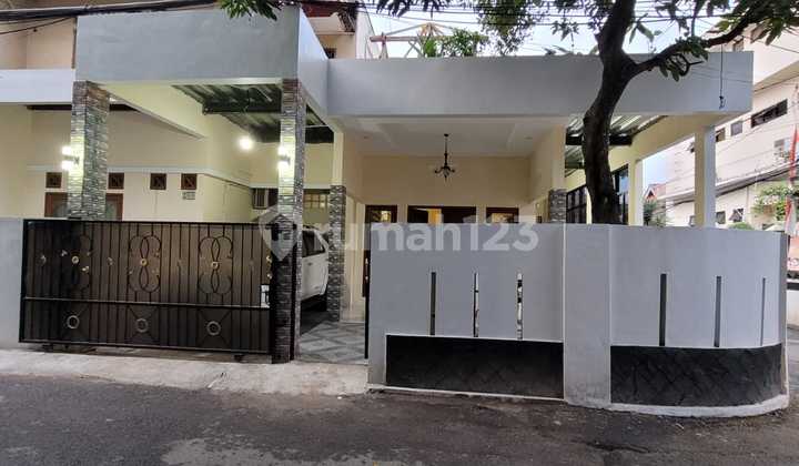 Dijual Rumah Siap Huni Di Tanjung Barat - Jagakarsa