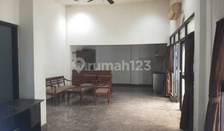 Ready-to-Use One-Story House in Gondangdia, Menteng.