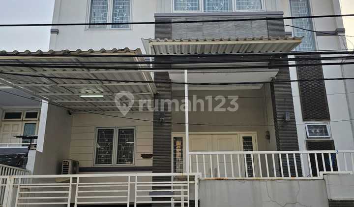 Dijual Rumah 3 Lantai Di Kelapa Gading Jakarta Utara Dijual Rumah 3 Lantai Di Kelapa Gading Jakarta Utara