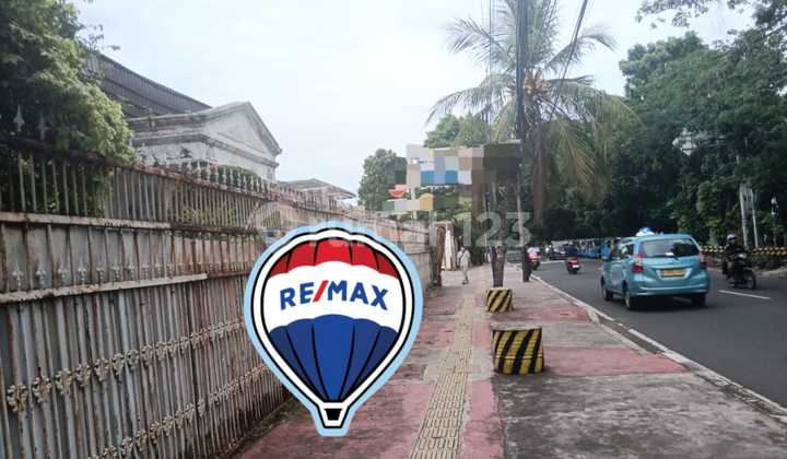 Dijual Rumah Hoek di Tanah Mas Jakarta Timur 2