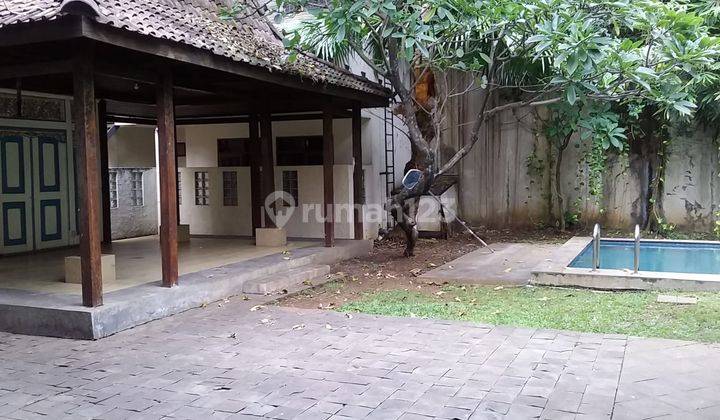 Disewakan Rumah 1 Lantai Di Kebayoran Baru Jakarta Selatan 1