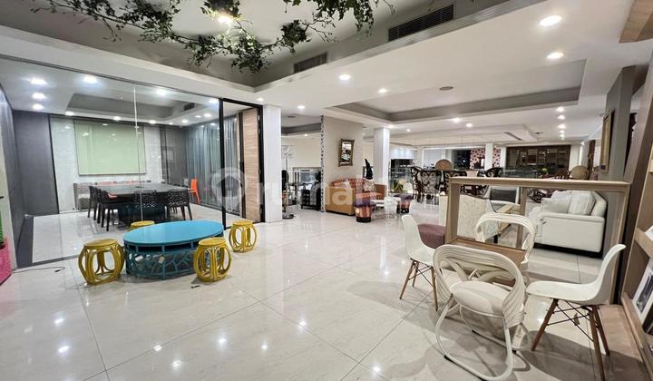 For Rent 2-Storey Mini Building in Gandaria Cilandak