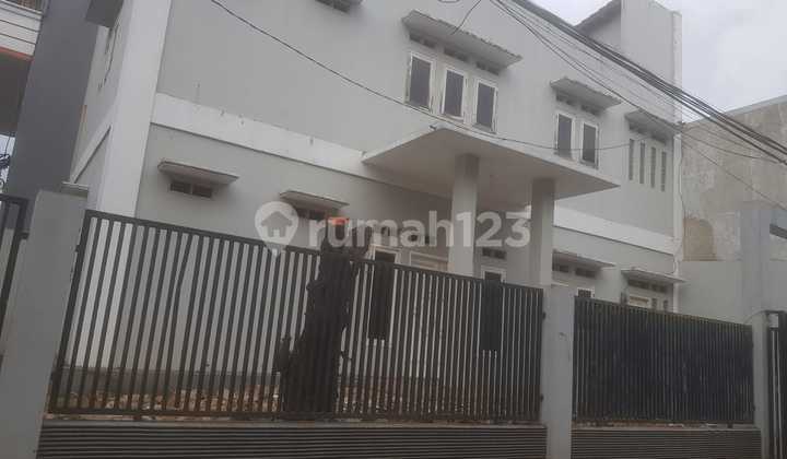 Dijual Rumah Hoek 2 Lantai Di Bangun Cipta Sarana Kelapa Gading 1