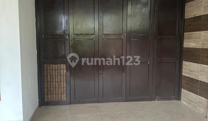 For Rent, Ready-to-Occupy House for Lease in Turangga Lengkong, Bandung. 2