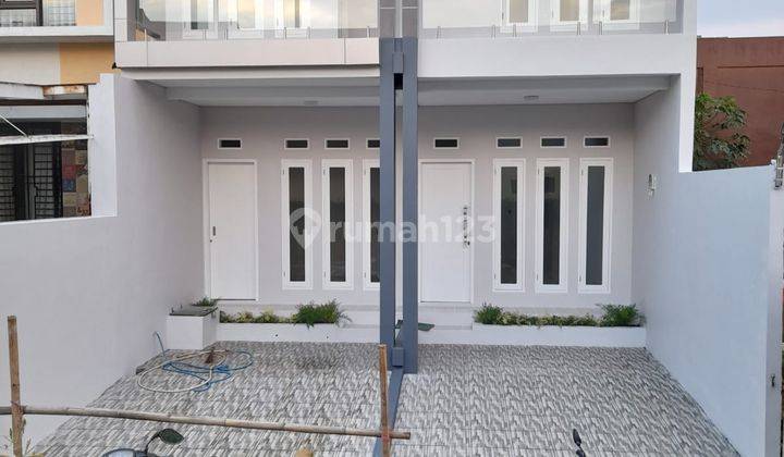 Rumah Bagus Unfurnished SHM di Cigadung, Bandung 1