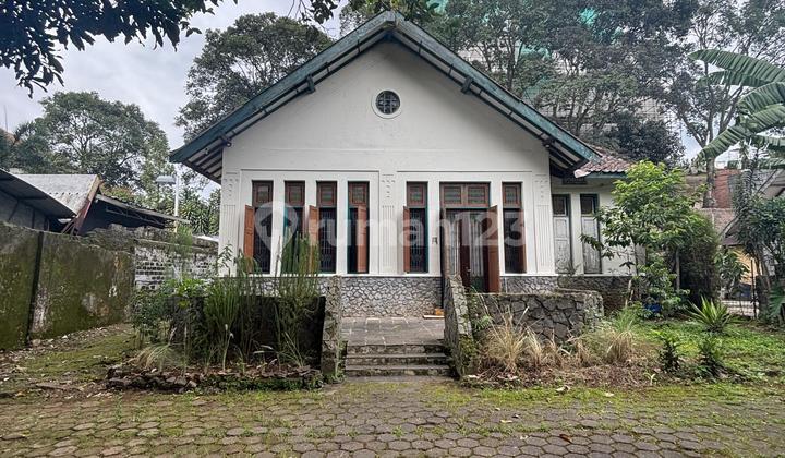 Jual Rumah Heritage Belanda Mainroad Dago Best Lokasi di Kota Bandung
