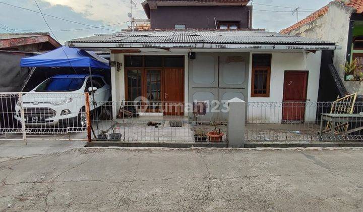 Rumah Terawat Siap Huni Buah Batu Logam,dekat Gerbang Tol Buah Batu Bandung 1