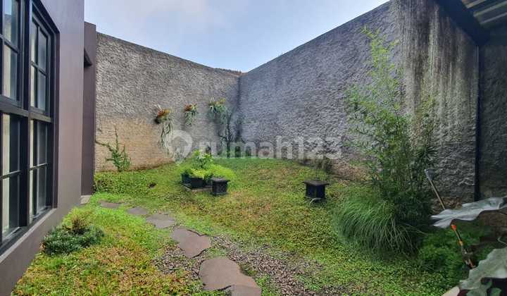 Rumah Minimalis Modern di Dago Pakar Bandung 2