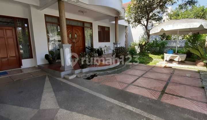 Well-Maintained Strategic House for Sale in Turangga, Lengkong, Bandung City