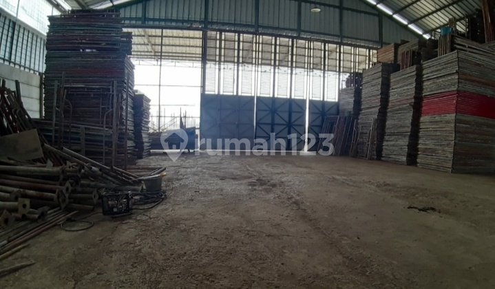 For Sale: Warehouse with Office on Main Road in Bojongsoang, Trusan Buah Batu, Bandung City.