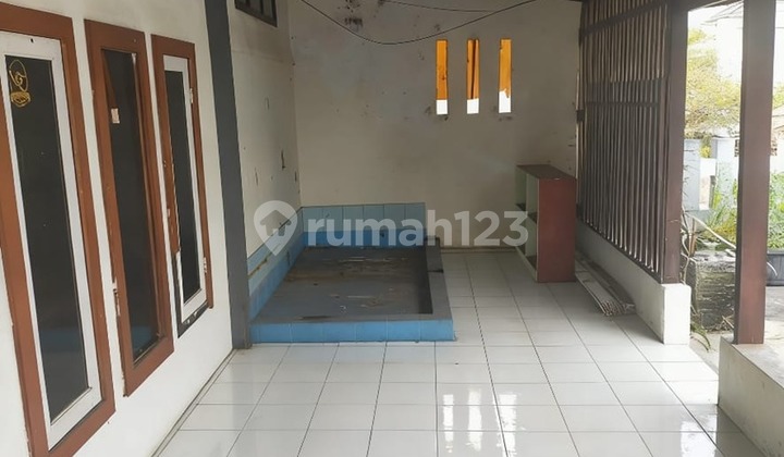 Sell Well-Maintained Ready-to-Occupy House Near Griya Antapani, Bandung City