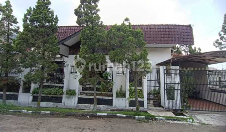 Hot Rumah 2 Lantai Terawat Tanah Besar Lokasi Soekarno Hatta