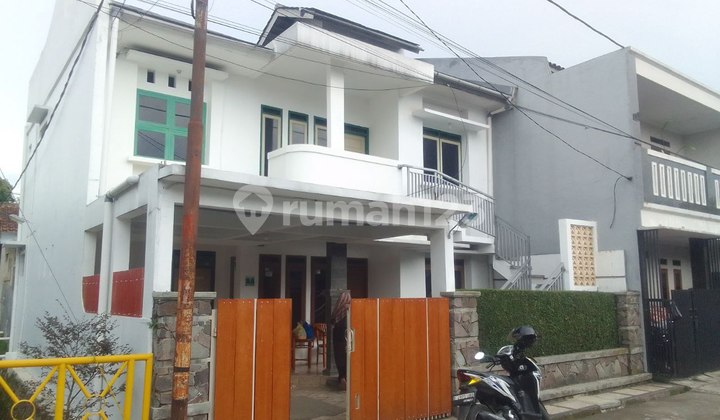 For Sale 2.5-Story Move-In Ready House near Cipageran, North Cimahi For Sale 2.5-Story Move-In Ready House near Cipageran, North Cimahi