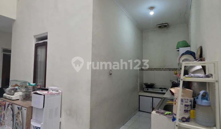 For Sale: House Suitable for Living & Business Near UNJANI 2