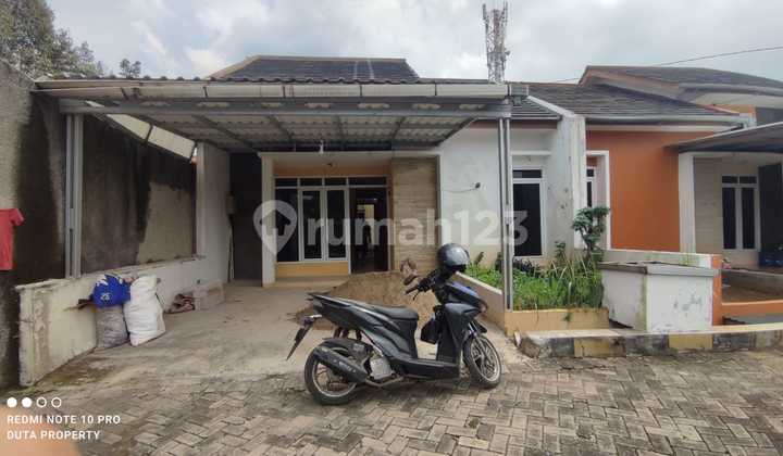 For Quick Sale House In Pasanten Road Cluster Cibabat