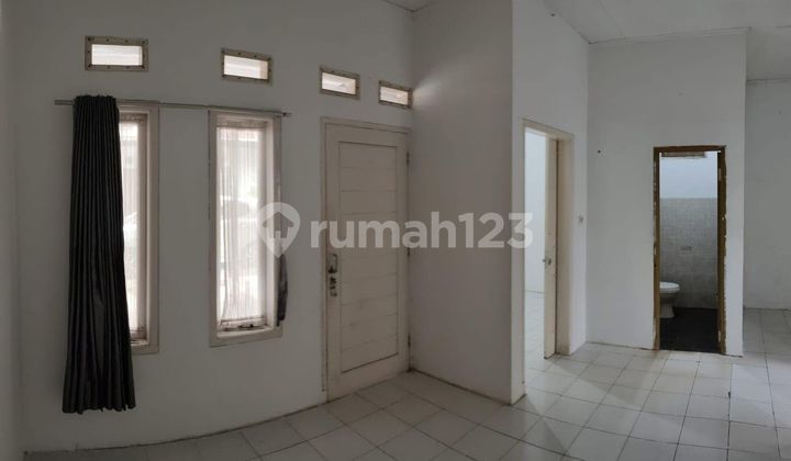 ruang tamu jual rugi! rumah murah di