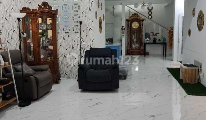 Dijual Cepat Rumah Dalam Komplek Elit Kota Baru Parahyangan