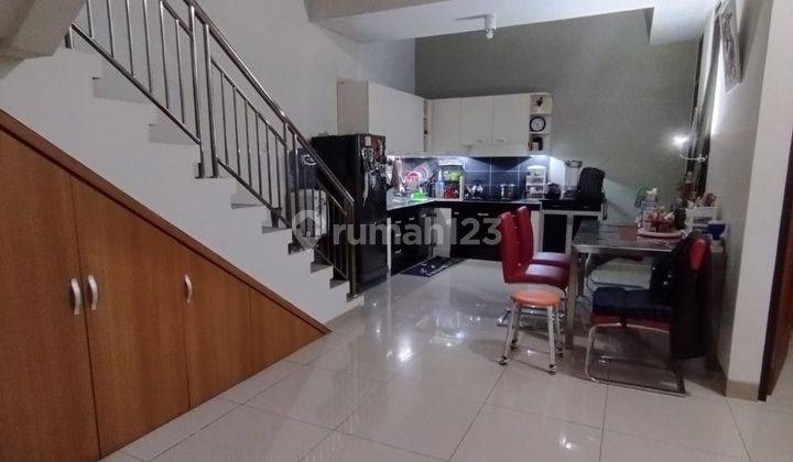 Rumah 2,5 Lantai Furnish Strategis di Sukamanah Sudirman Bandung 1