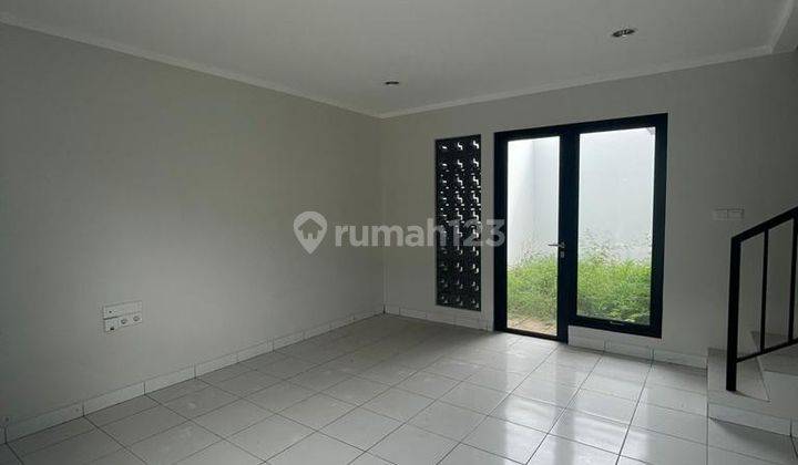 Sewa Rumah Minimalis 2 Lantai Siap Huni di Summarecon Bandung 1