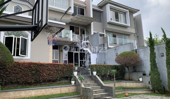 Rumah 3 lt ada Lift Furnish View Danau di Kota Baru Parahyangan 1