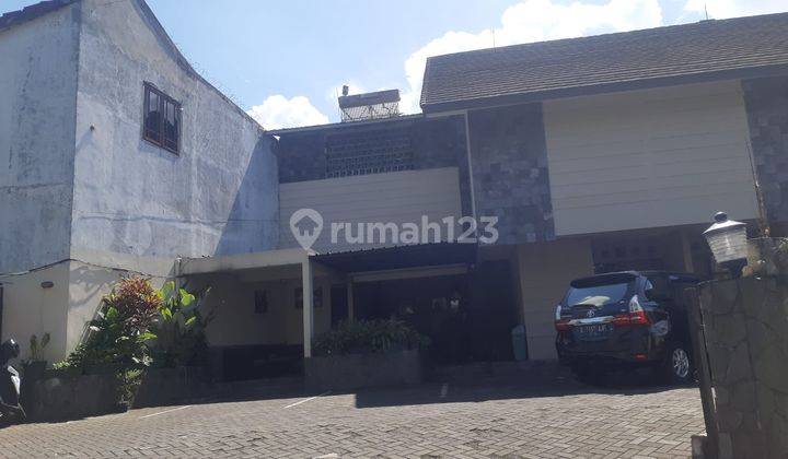 Jual Guest House Oyo Ada Kolam Renang di Cigadung Raya Bandung 1