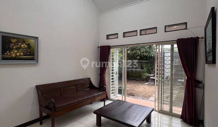 Sewa Rumah Semi Furnish di Jingganagara Kota Baru Parahyangan 1