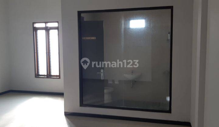 Sewa Rumah 2 Lantai Baru Renov Siap huni Di Mekarwangi Bandung 2