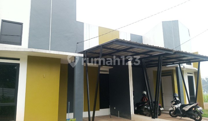 Ready-to-Live Beautiful Comfortable House Near Cibubur Toll Road