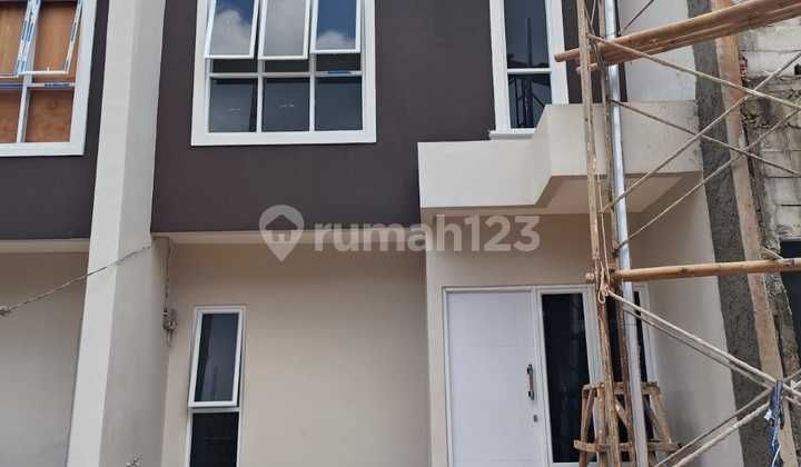 Rumah Asri 2 Lantai 15 Menit Dari Stasiun Depok Baru 2