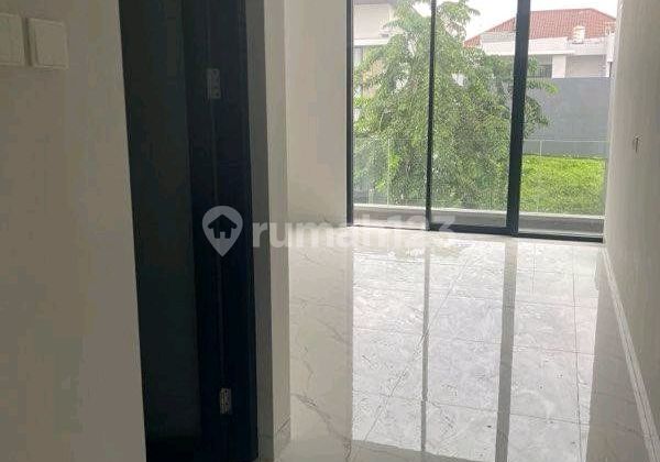 A TROPICAL MINIMALIST HOUSE IN ARAYA GALAXY BUMI PERMAI SURABAYA, ROW, JALAN 3, WITH CAR LOSS. 2