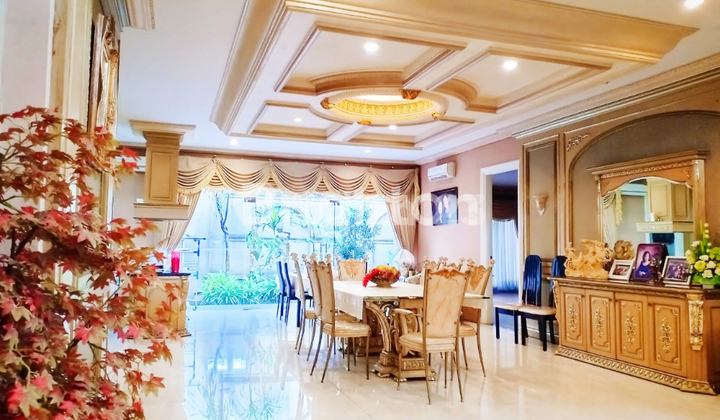 CLASSIC MODERN HOUSE ON BOULEVARD ARAYA SURABAYA CHEAP BELOW MARKET 2