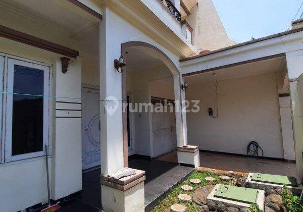 Rumah Dharmahusada Indah Dekat Airlangga Its Merr Galaxy Mall Surabay 2