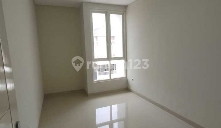 RUMAH BARU MINIMALIS MANYAR TIRTOASRI DEKAT PETRA SURABAYA 2