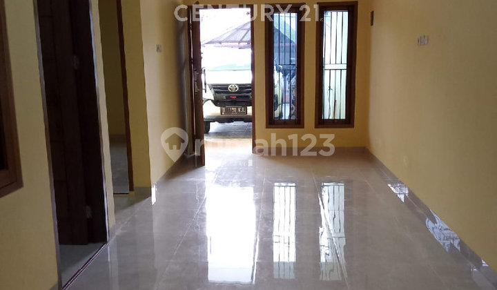 Rumah Cantik Minimalis 3 KT di Utan Kayu