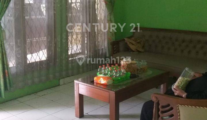 Hunian 2 Lantai 4 Kamar Tidur Di Perumnas Klender, Jaktim 2