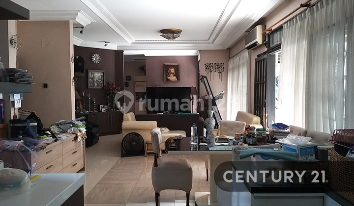 Land Area Calculated House for Sale in Utan Kayu, East Jakarta 2