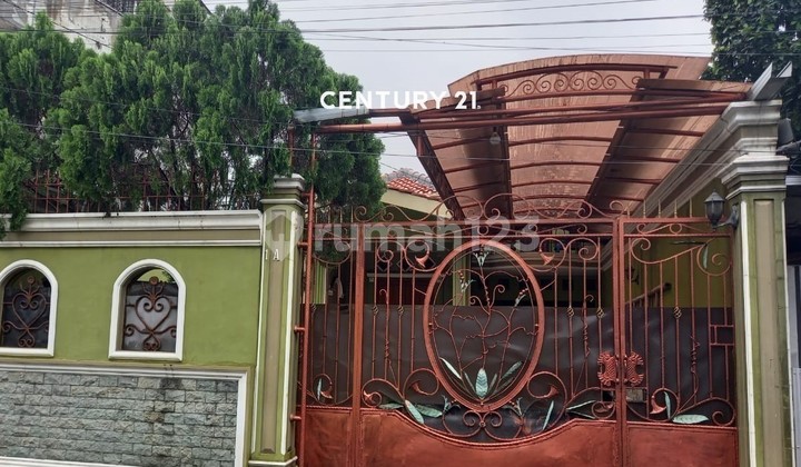 Rumah 2 Lantai Daerah Utan Kayu Jakarta Timur Rumah 2 Lantai Daerah Utan Kayu Jakarta Timur