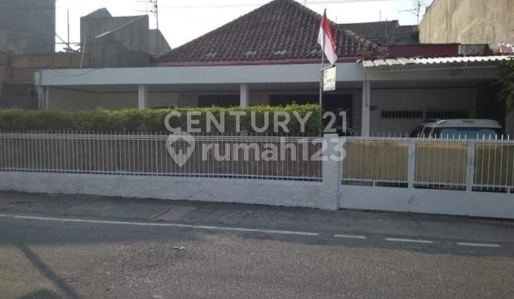 Rumah Lama Strategis Di Cideng Jakarta Pusat
