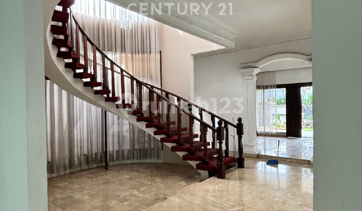 Nice House For Rent 2 Floors Ready to Occupy in Permata Hijau Nice House For Rent 2 Floors Ready to Occupy in Permata Hijau