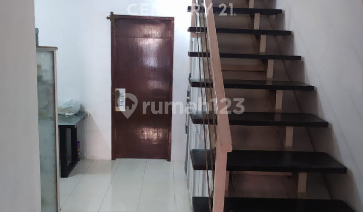 Fully Furnished House In Johar Baru Central Jakarta Strategic Location 2