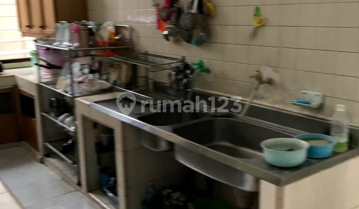 Rumah Di Daerah Kramat Jakarta Pusat 2