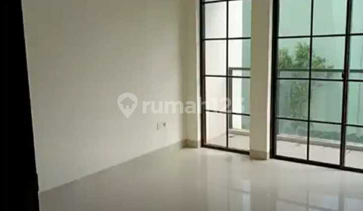 For Rent Green Village House 6X10.5 Facing Park, Not Facing Neighbors.