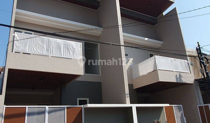 Dijual rumah baru villa kalijudan row 3mobil 1